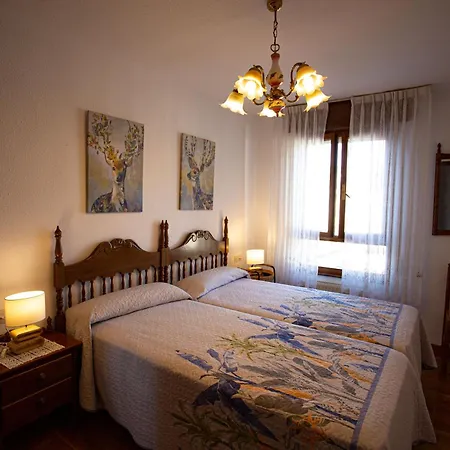 Vut La Calzada Apartment Cangas de Onis Exterior photo